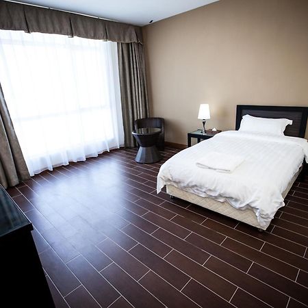 Putatan Platinum Hotel Kota Kinabalu Pokoj fotografie