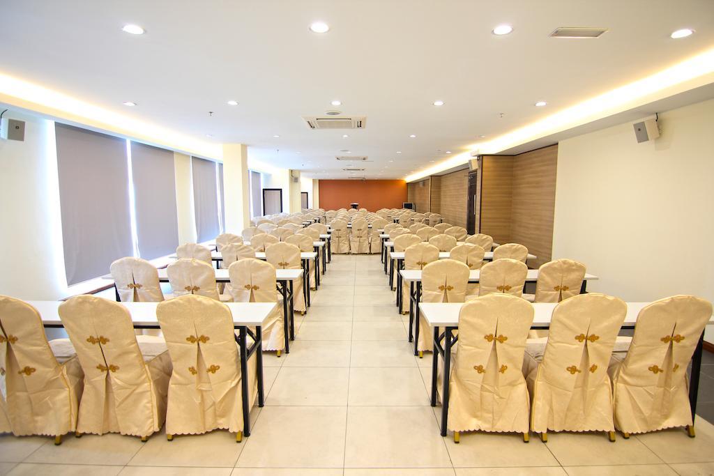 Putatan Platinum Hotel Kota Kinabalu Exteriér fotografie