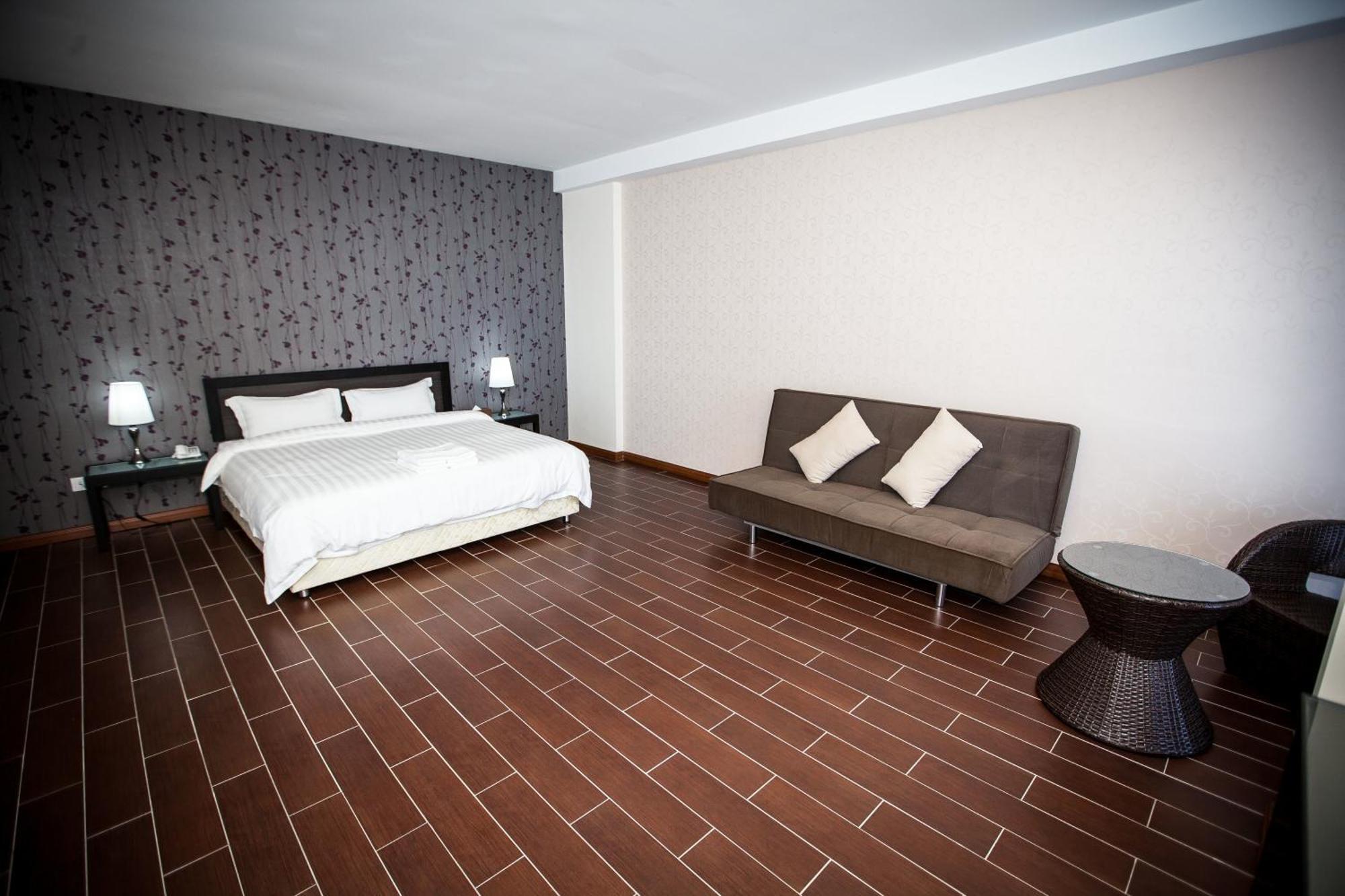 Putatan Platinum Hotel Kota Kinabalu Pokoj fotografie